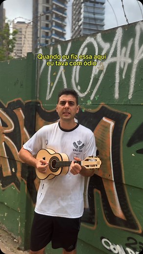 Fabio Brazza on Instagram: "Quando eu fiz essa aqui eu tava com ódio… Com o Cavaco e um beat do @chiocki lancei essa “O Adoniran não Liberou o Sample” , tem 3 meses, mas o tema parece mais atual que nunca, principalmente com o aumento da brutalidade policial aqui em São Paulo e com a obrigatoriedade da câmera corporal."