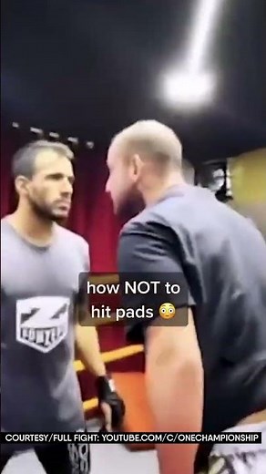 ЧТО ОНИ НЕ ПОДЕЛИЛИ НА ТРЕНИРОВКЕ #Shorts | Обзор спортивного события