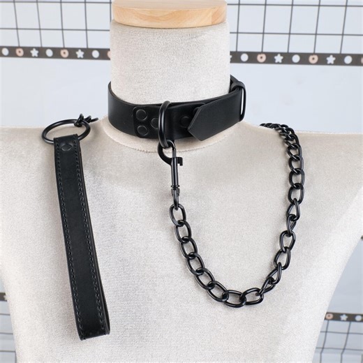 Black PU Leather Choker With O-ring, Rivets & Custom Engraving, Detachable Chain, Adjustable Collar — Punk / Goth Necklace - Etsy