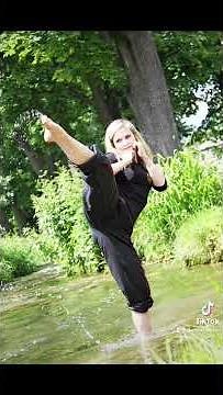 Karate women feet 🦶🦶😍👅❤️￼