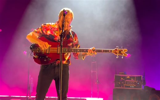 Level 42 Mark King Bass Solo