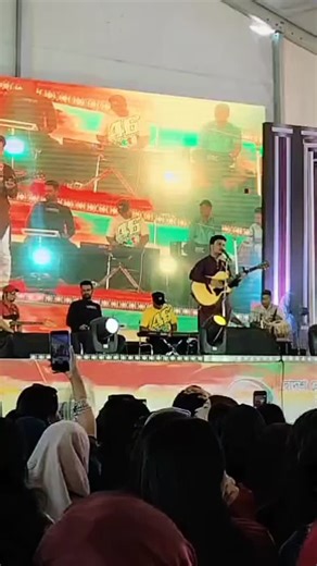 Towhidul Islam Limon on Instagram: "Tumi at DMRC ♥️ #coversong #cover #trending"