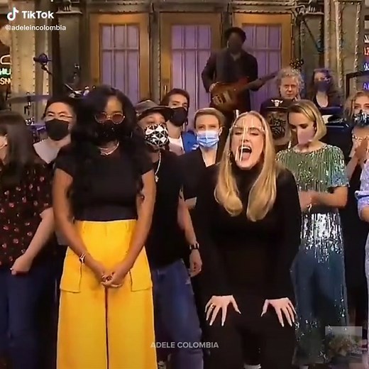 Adele en SNL 2020 #adele #adelelive #adelesnl #daydreamersstandwithadele #weloveyouadele #adelecolombia #fypシ #viral #foryoupage