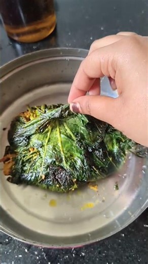 লাউ পাতায় চিংড়ি পাতুরি 🤤Lau patay chingri paturi #bengalicooking #prawnrecipe #bengalifishrecipes