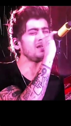 One Direction Old concert #onedirection #fypシ #discover #harry #zayn #liam #louis #niall #discovery