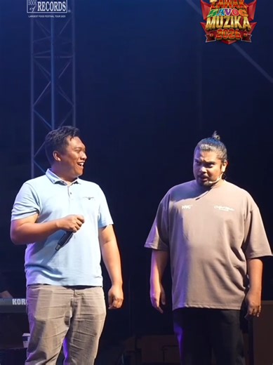 Ni baru sikit, dah berdekah admin dibuatnya.🤣🤣🤣 Kalau nak tengok full video boleh tengok di YouTube Channel : Havoc_my Standby jam 9:00 Malam ni kita release Video🔥🔥🔥 @Sharifzero @FadBocey @Danial Zaini HFF LEBIH WANGI DENGAN @Perfume Paradise HQ ❗Masuk percuma! Jangan lupa ajak sekali keluarga & kawan-kawan❗ ________________ 📌 HFF 77.0 ❌ PERFUME PARADISE 📍 PARKING B, STADIUM NASIONAL BUKIT JALIL 📅 21 - 25 JAN 2026 🕙 11 PAGI - 12 TENGAH MALAM ________________ #havocfoodfestival #havocf