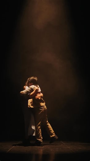 Teatro UC on Instagram: "¡Hoy se estrena ÜTRUF TRIPAY! 🌟 Una producción chileno-francesa que aborda una dolorosa verdad histórica: el secuestro y adopción irregular de miles de niños de origen mapuche, aymara y diaguita enviados a Europa durante la dictadura militar. Bajo la dirección de Paula González, la compañía KIMVN Teatro presenta una impactante puesta en escena que indaga en las heridas del desarraigo y la búsqueda incansable de la identidad. 🎫 Entradas disponibles en Ticketplus (link e