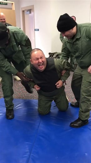 Electrical Shock Test ⚡️#Electrocutio #test #funny #funnyvideo