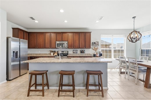 253 Calvert St, Waxahachie, TX 75165 - MLS 21209752 - Coldwell Banker