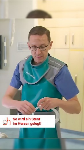 Schwerpunktthema der diesjährigen Herzwochen🫀 sind Koronare Herzerkrankungen und wie verengte Gefäße mithilfe eines Stents wieder geöffnet werden können. Prof. Dr. Joachim R. Ehrlich, Chefarzt unserer Medizinischen Klinik I, Kardiologie am JoHo🏥 demonstriert im Video anschaulich, wie ein Stent aufgebaut ist und wie das Stenting Verfahren abläuft. Stents gehören heute zu den am häufigsten eingesetzten Verfahren, um verengte Herzgefäße wieder zu öffnen. 📽 Den gesamten TV-Beitrag von ZDF Volle K