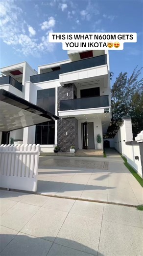 Luxury 5 Bedroom Detached Duplex with Pool in Ikota