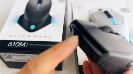 外星人AW610M两模无线鼠标使用方法#送男友的礼物#外星人电脑#时尚单品#实物分享#情侣礼物推荐-7358347666046078247