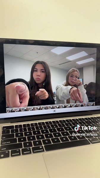 Engaging Classroom Video Call with Young Participants