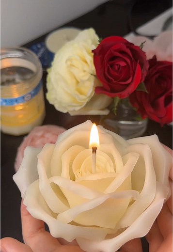 Create Your Own Flower Candle: DIY Rose Candle Guide