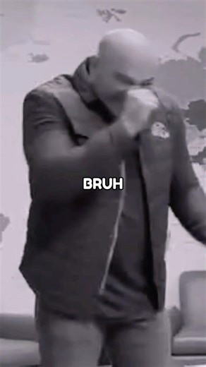 Dana White Instantly Regretted This Throw 😭