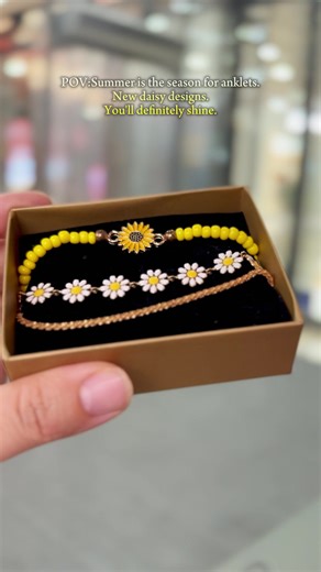 Sparkling waterproof anklets, now is the season for anklets, act fast and don’t miss out on today’s discount, it may be the best deal of the year#y2k #waterproofjewelry #jewelrywithmeaning #limitedtimeoffer #blackfriday #anklets #silveranklet #anklet