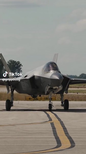 F-35 Lightning: Advanced USAF Fighter Jet Overview