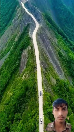 China ki Sabse Khatarnak Sadak: Ek Galti aur Sab Khatam! 😱 | Blade Sky Road Explained ⛰️🚗