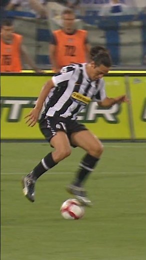 A masterclass from Mauro 👨‍🏫 | #camoranesi #laziojuve #seriea