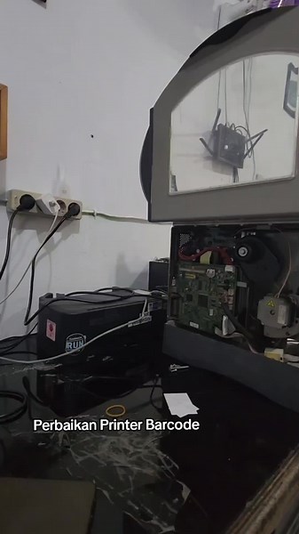 service Printer ZM400, buat kamu yang printernya rusak atau sedang mencari part part printer barcode silahkan hubungi kita ya. #servicebarcode #serviceprinterbarcode #barcoderesi #resi #printerZM400