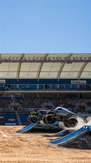 MONSTER JAM 101 - Roadmaps ready, plan your trip 🚌 🚆 Queensland Rail train services will run to and from the event, Robina Train station is just 350m from the venue. 🚍 Shuttle buses will run from Firth Park Mudgeeraba (park ‘n’ ride), Burleigh Heads Primary School and Broadbeach South station. With additional shuttles from Tweed Heads and Palm Beach. 🚏 Kinetic bus services and G:Link services will run as per normal. To view additional services visit the Translink event page. 🌟 Free travel p