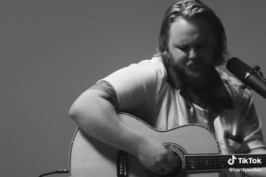 Explore Stunning Flower Arrangements at Morgan Wallen's Flower Shops