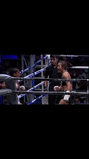 women's muay thai brutal fight