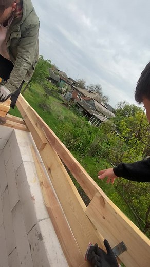 Installing Wooden Beams in Construction Projects