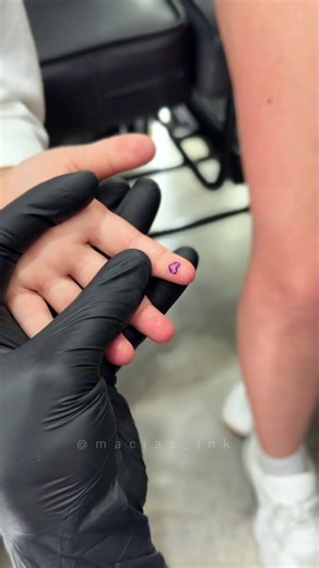 #tattoo #tatuajeminimalista | tatuajes