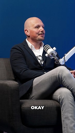 On The DANcast, award-winning underwater photographer Tobias Friedrich shares his journey from IT project manager to full-time professional photographer. In this conversation with Brian Harper, DAN’s director of communications, Tobias discusses how diving and photography evolved into his life's passion. Explore Tobias' work at below-surface.com/en/ and read his 2020 Alert Diver profile at dan.org/alert-diver/article/tobias-friedrich-a-passion-for-excellence/. Watch the full episode: https://yout