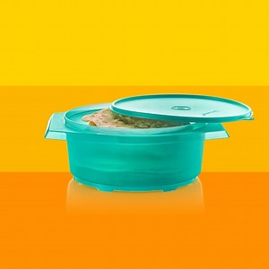 Let's taco 'bout tortillas 🌮👇 Versatile, delicious and the key ingredient to our taco vessels, tortillas are a staple food and have been a key component in Mexican cuisine for generations. Our Large Tortilla Keeper is dishwasher-safe and keeps your tortillas warm and fresh, making it a perfect addition to your next #tacotuesday celebration. Learn more about this special offer before it's gone at the link below! #tupperware #tupplife U.S. - http://tupperwa.re/LargeTortillaKeeperUS CA - http://t