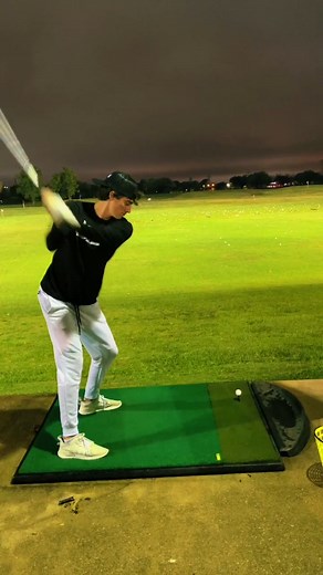 Grant Horvat Rates Golf on TikTok