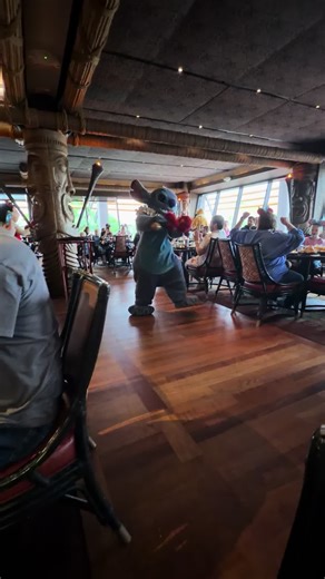 Ohana character breakfast is a must on your Disney to do list ! Catch your favorite characters of Lilo, stitch , Pluto and Mickey ! The food is served to you in family style. Dance and take pictures with this friends. Reach out to @Sarah Talks Disney for all your Disney needs and wishes ! #disneyworld #disneyfood #disneydining #liloandstitch #disney