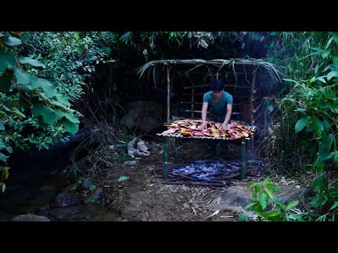 Alone in the Wilderness | Trapping a Wild Boar for Survival