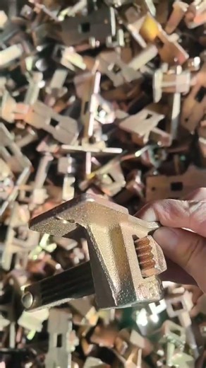 👉Galvanized Adjustable Clamp Casting Iron Rapid Clamp for Concrete Walls #construction #formwork