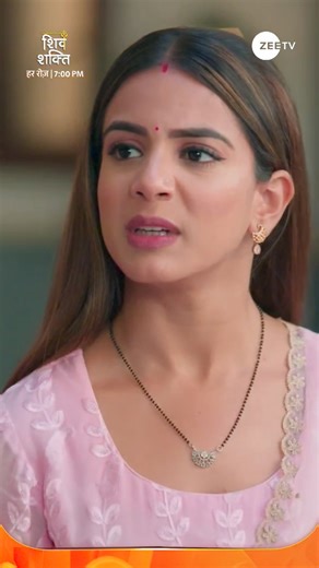 Kya Gayatri laut aayi hai lene Mandira se apna badla? Dekhiye #PyaarKaPehlaAdhyayaShivShakti, har roz, shaam 7 baje, sirf #ZeeTV par aur kahin bhi, kabhi bhi ZEE5 Shows par. #ShivShaktiOnZeeTV #ZeeTVReels #NikkiSharma Parineeta Borthakur | ZEE TV