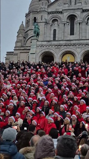 Chorale Noël Sacré Cœur Montmartre Paris #montmartre @chorusunited @choeurdusud @frankcastellano