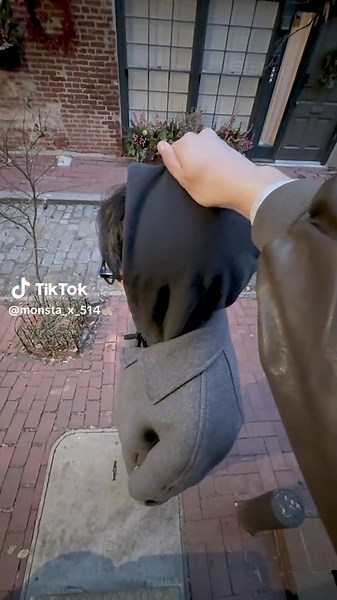 I’m cute forever #MINHYUK #HYUNGWON #몬스타엑스 #MONSTAX #MONSTA_X | MONSTA X