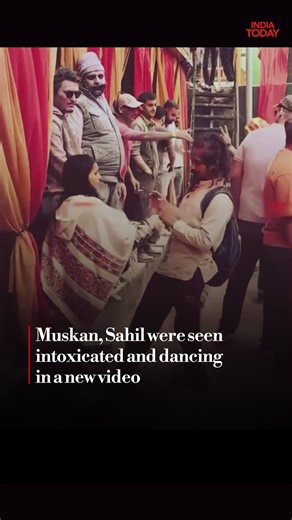 After Saurabh's murder, Muskan and Sahil went to Kasol. The two were seen intoxicated and dancing during the Holi celebrations in a new video. Input: Arvind Ojha #SaurabhRajput #MuskanRastogi #SahilShukla #ViralVideo #IndiaTodaySocial | | India Today