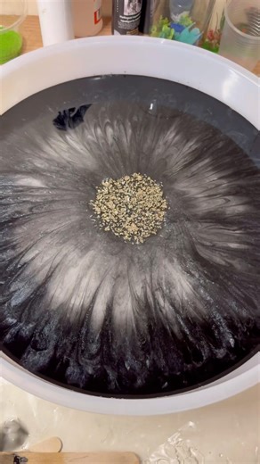 Making Epoxy Resin Wall Clock