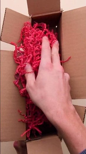 You gift doesn't fit in the box? Try this hack! #shorts