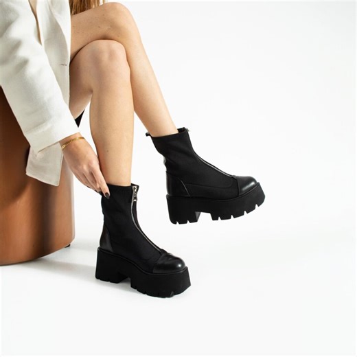 Chunky Plateau Neopren-Stiefel | Damen Front Zip Ankle Boots | 7,5cm Absatz | Stretch Scuba Stoff | Handarbeit, Gothic Style - Etsy.de