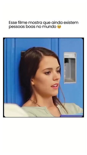 MELHOR CENA | FILMES E SÉRIES on Instagram: "Siga @melhorcenatv para descobrir aquele filme ou série favorito 🎬 Filme: Uma Vida com Propósito (2017) Gêneros: drama | fantasia | aventura Duração: 1h 40min Temas centrais: lealdade, amor incondicional, reencarnação, amizade, família, propósito de vida, conexão entre humano e animal, superação, jornada emocional, companheirismo, destino, laços eternos, crescimento, saudade, significado da vida 📙 Sinopse: “Um cachorro descobre que sua vida tem um p