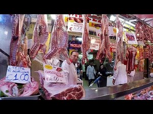 Street Food and Fresh Food. 'Ballarò' Market in Palermo, Sicily, Italy