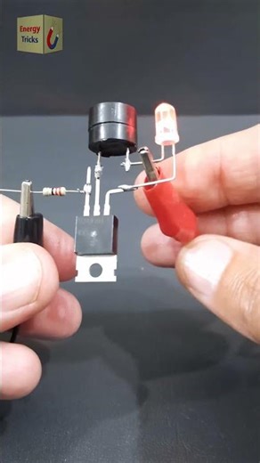 Color Changing LED Buzz Circuit – Fun Project for Beginners #shorts