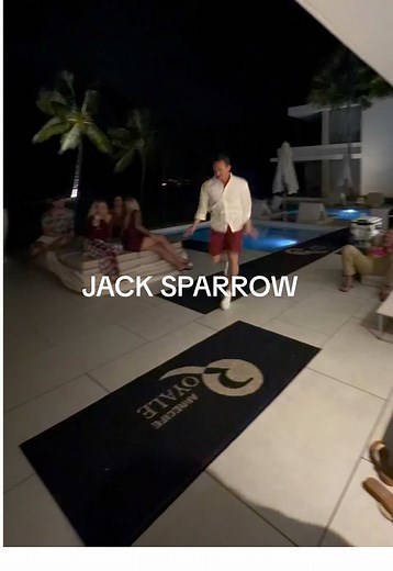 Captain Jack Sparrow Run: The Ultimate Competition