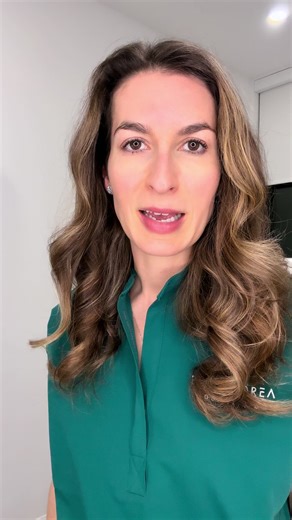 The natural look is always in style 👩🏻‍⚕️