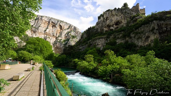 Fontaine-de-Vaucluse | A French Village With A Crystal Clear Sorgue River