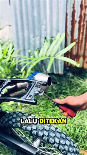 CRF flat fender tutorial #tutorial #automotive #modification #tipsandtricks #crf #tricks #restora...