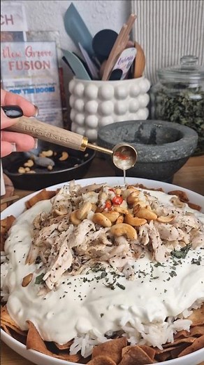 فتة دجاج على طريقتي 🤍 سهلة وسريعة وبتطلع طعمها روعة | Chicken Fatteh Recipe